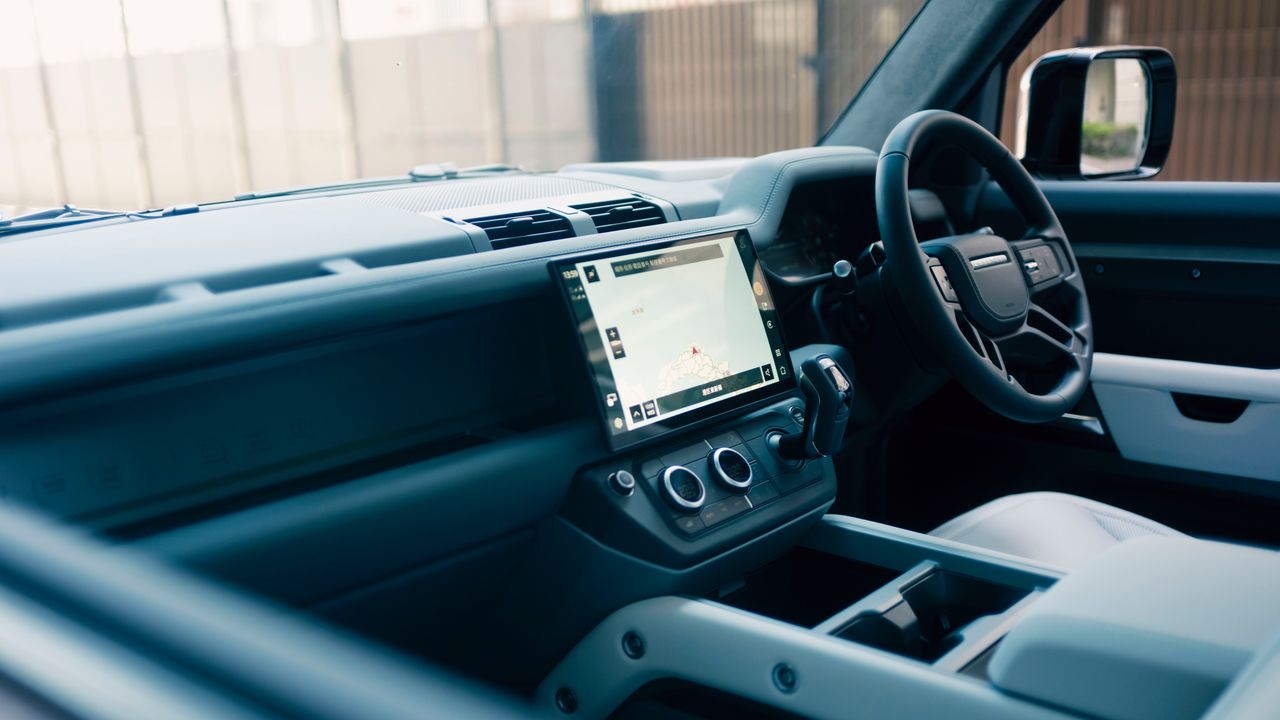 ギャラリー：新型ディフェンダー90 X-DYNAMIC HSE D350