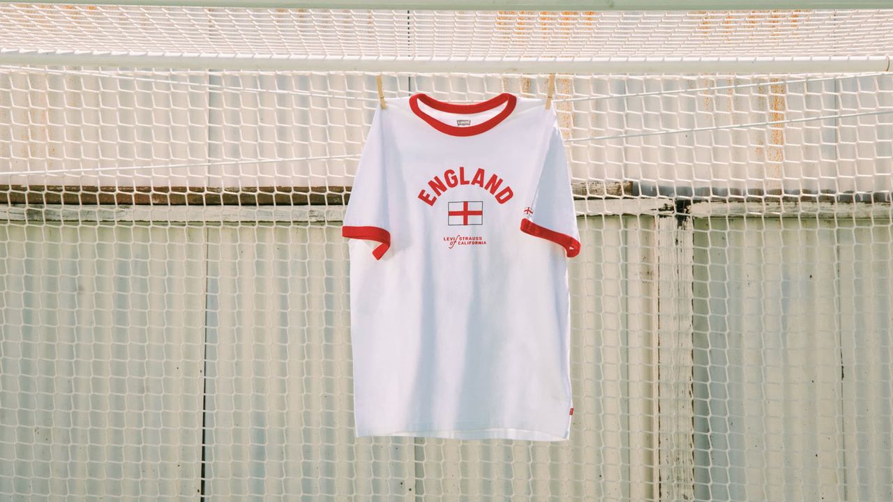ギャラリー：リーバイスが各国のナショナルカラーを落とし込んだ「Retro Ringer Tee」を発売